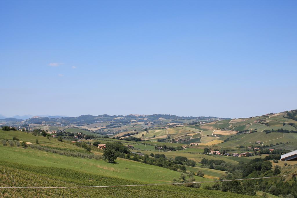 Bed and Breakfast Dimora Rosso Piceno Оффида Экстерьер фото